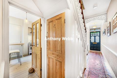 4 bedroom house for sale, Lightcliffe Road, Palmers Green, N13