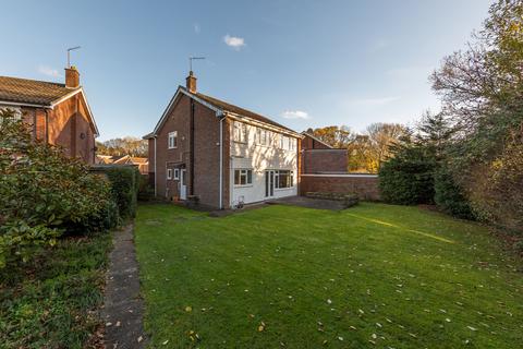 4 bedroom detached house for sale, Lodge Close, Chigwell, IG7