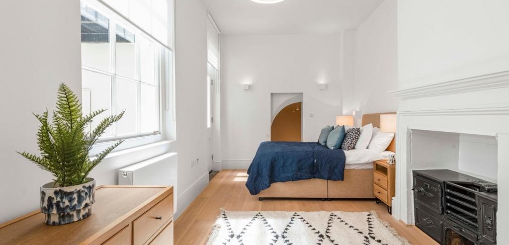 Screenshot 2025-1...