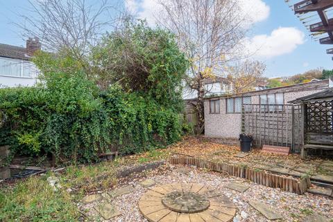 2 bedroom bungalow for sale, Vesper Gardens, Leeds