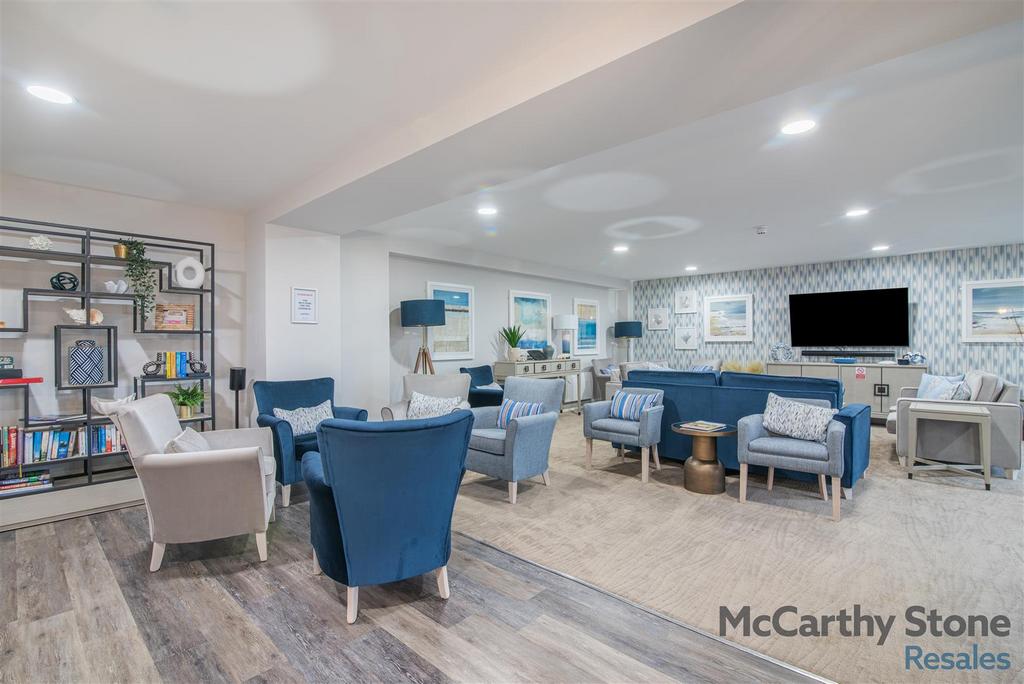 8671417-interior24.jpg