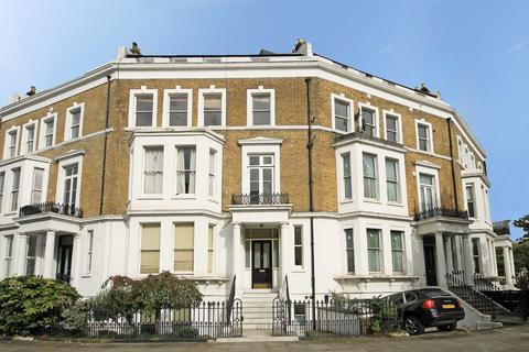 2 bedroom flat to rent, Cromwell Crescent, London SW5