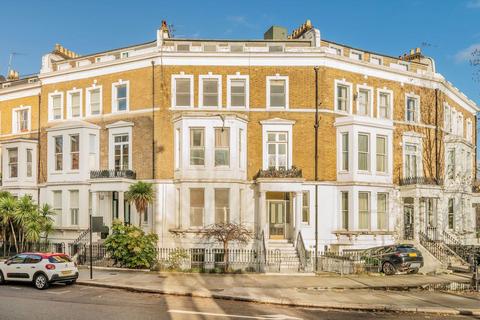 2 bedroom flat to rent, Cromwell Crescent, London SW5