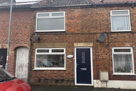 2 bedroom terraced house to rent, Westgate, Driffield, YO25 6TA