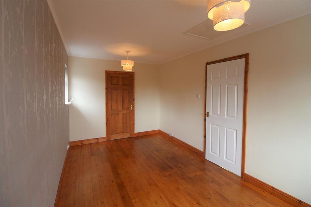 Master bedroom....jpg
