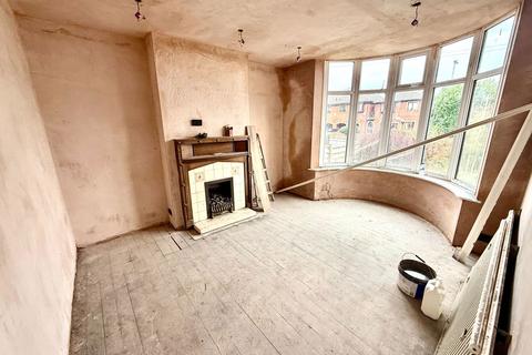 3 bedroom semi-detached house for sale, Valley Road, Thornhill, Dewsbury, WF12 0HZ