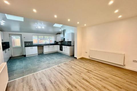 undefined, Lennard Road, Dunton Green, TN13