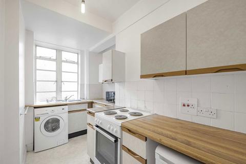undefined, Balham High Road, London SW17