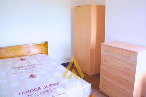 4 bedroom terraced house to rent, Oscott Road, Perry Bar, Birmingham B42