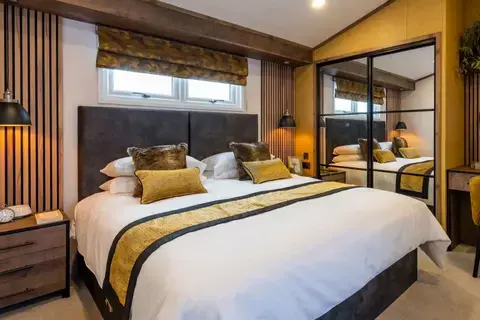 undefined, Shorefield Country Park