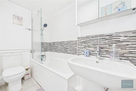 2 bedroom apartment to rent, Champion Court, Champion Square BS2