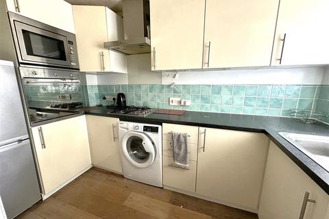 undefined, Daniel Close, London SW17