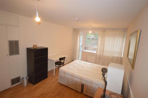 undefined, Tayport Close, London