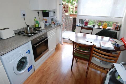 undefined, Tayport Close, London