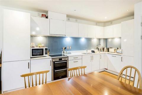 3 bedroom flat for sale, Killick Way, London E1