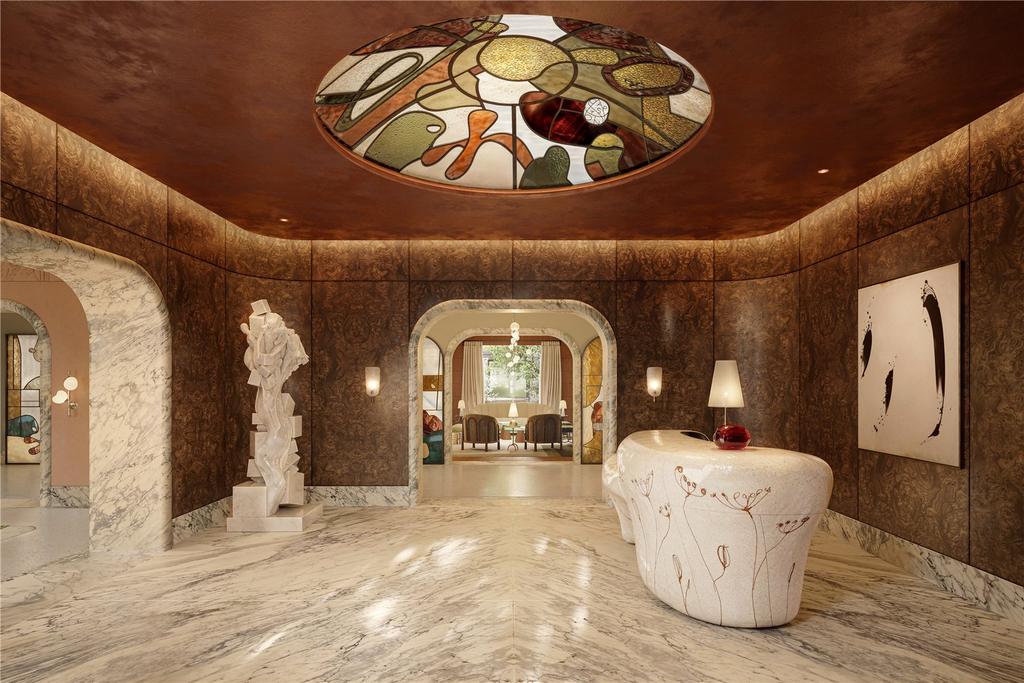 Conciere Foyer
