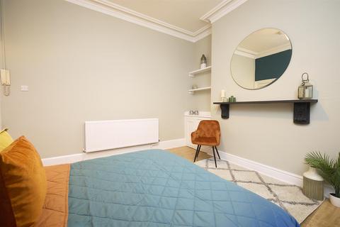 undefined, 22 College Grove Road, Wakefield WF1