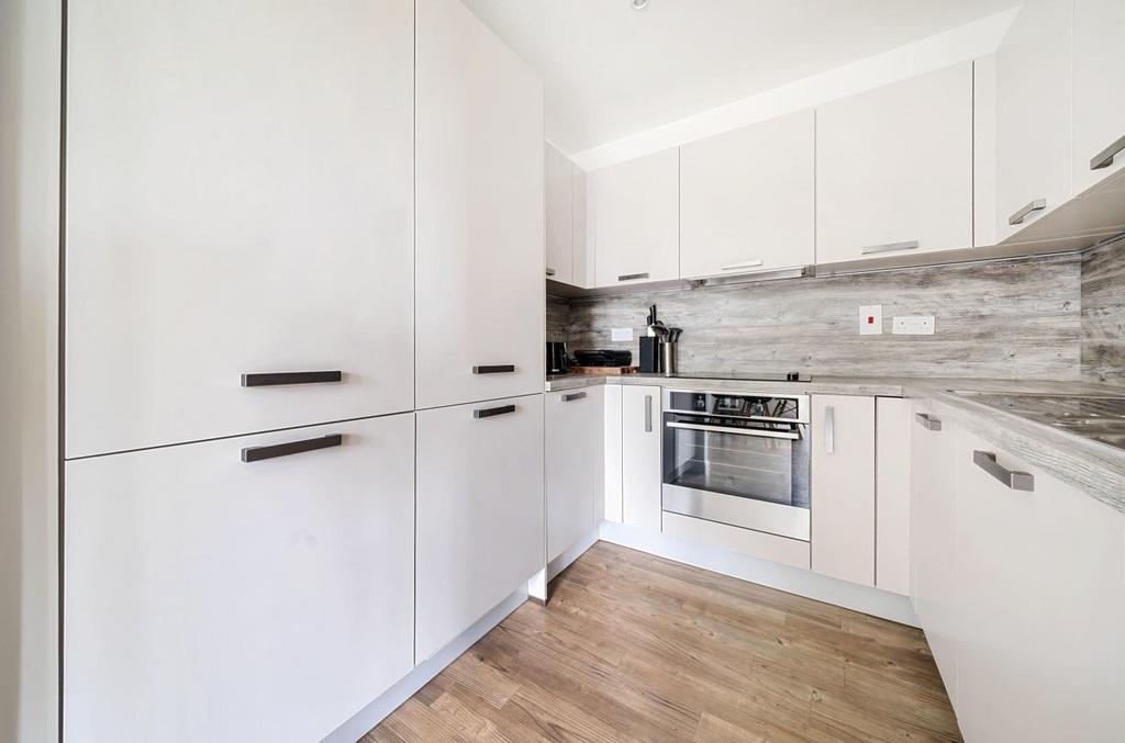 Davidson Frost-Wellings, DFW, Welford Court, Edgwa