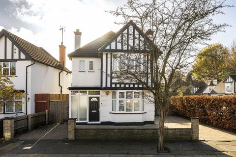 undefined, North Crescent, London N3