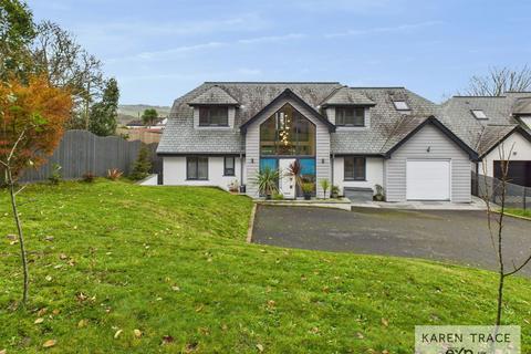 undefined, Cornhill Road, Par PL24