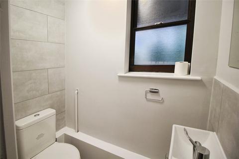3 bedroom flat to rent, Kingsway Gardens, Hampshire SP10