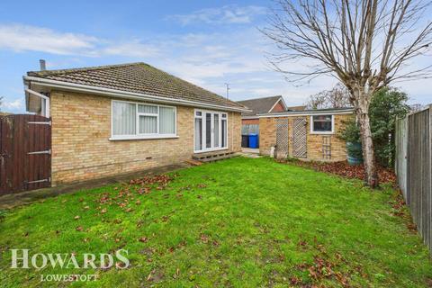 3 bedroom detached bungalow for sale, Mills Drive, Lowestoft