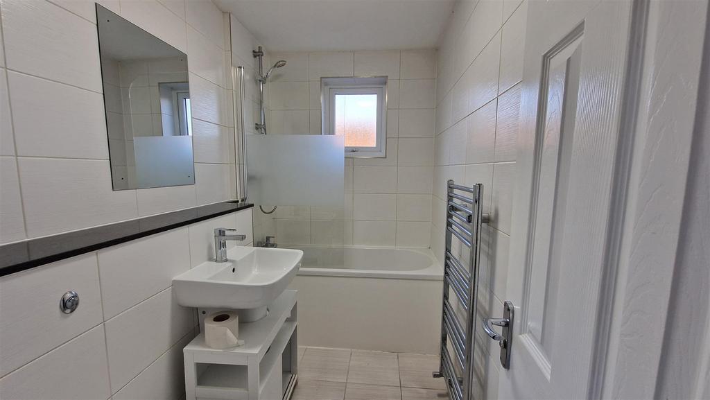 20251128 143822a.jpg