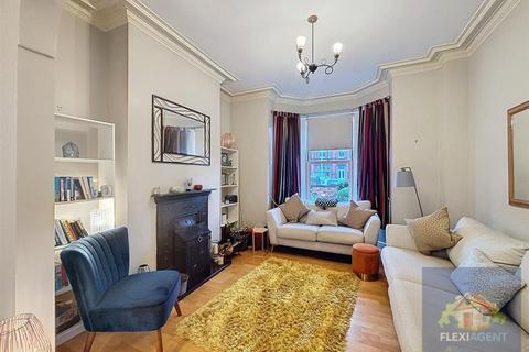 3 bedroom semi-detached house for sale, Chester Road, Southport PR9