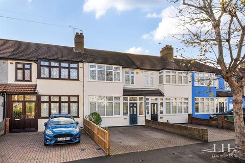 3 bedroom terraced house for sale, Milton Avenue, Hornchurch