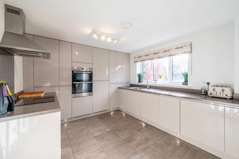 undefined, Swan Lane, Sprowston