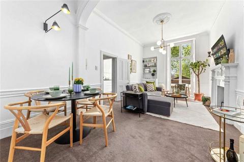 1 bedroom flat to rent, St Georges Square, London SW1V