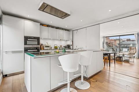 3 bedroom flat to rent, Richmond Buildings, City Of Westminster, W1D