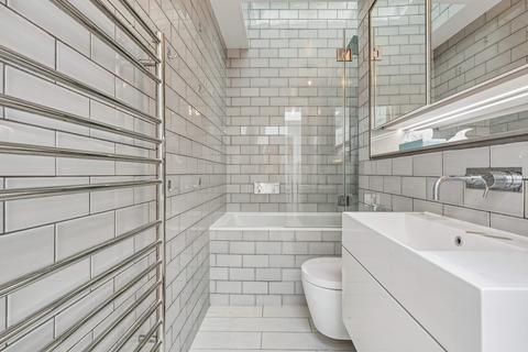 3 bedroom flat to rent, Richmond Buildings, City Of Westminster, W1D