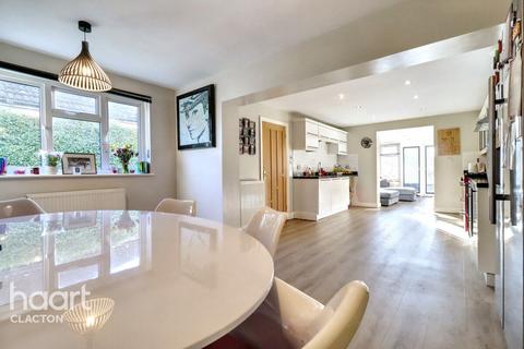 4 bedroom semi-detached house for sale, Thorpe Road, Frinton-On-Sea