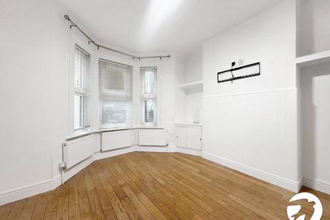 2 bedroom maisonette to rent, Ennis Road, London, SE18