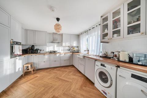 3 bedroom link detached house for sale, Caddis Close, Stanmore HA7