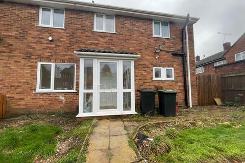 3 bedroom semi-detached house to rent, Hollywood, Birmingham B47