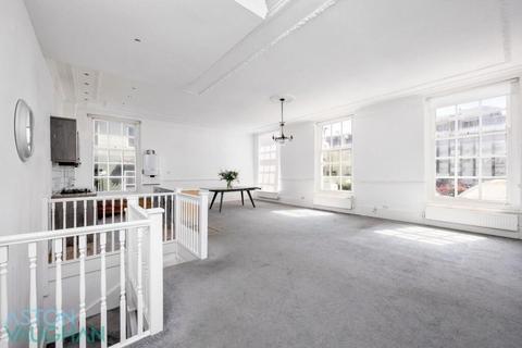 3 bedroom apartment to rent, Arundel House, Brighton BN2