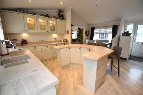 undefined, Kingsmans Farm Road, Hullbridge