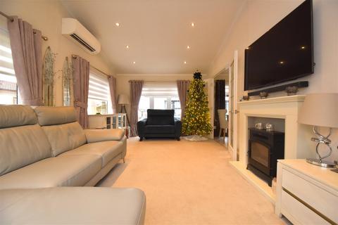 undefined, Kingsmans Farm Road, Hullbridge