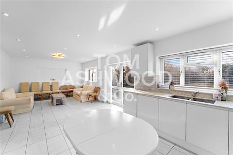 6 bedroom detached house for sale, Park Road, Stanford-Le-Hope, SS17