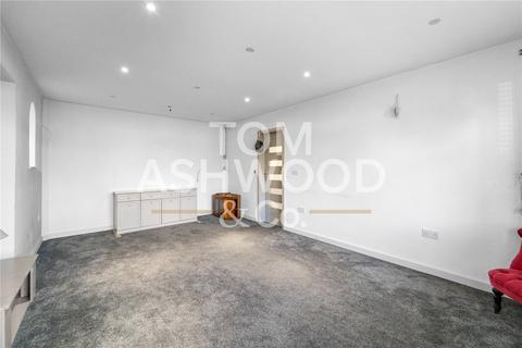 6 bedroom detached house for sale, Park Road, Stanford-Le-Hope, SS17