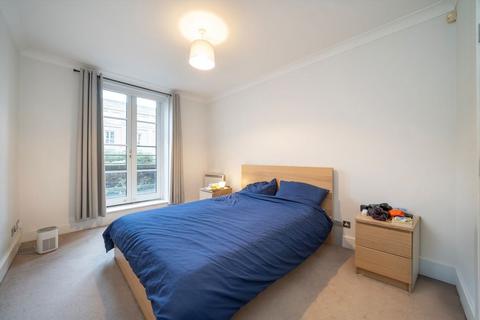 undefined, Essex Road, London N1
