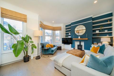 3 bedroom flat for sale, Palermo Road, London NW10