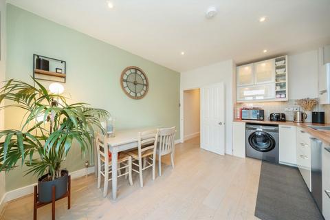 3 bedroom flat for sale, Palermo Road, London NW10