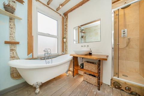 3 bedroom flat for sale, Palermo Road, London NW10