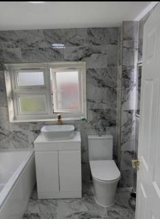 3 bedroom end of terrace house to rent, Scarletts, Basildon, Essex, SS14