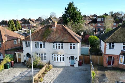 Kentwood Hill, Tilehurst, Reading, Berkshire, RG31