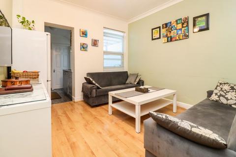2 bedroom terraced house for sale, Dunville Road, Bedford