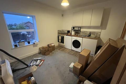 1 bedroom ground floor maisonette to rent, Sprowston Road, Norwich NR3